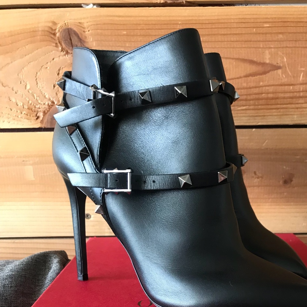 Valentino Rockstud boots sz 39
